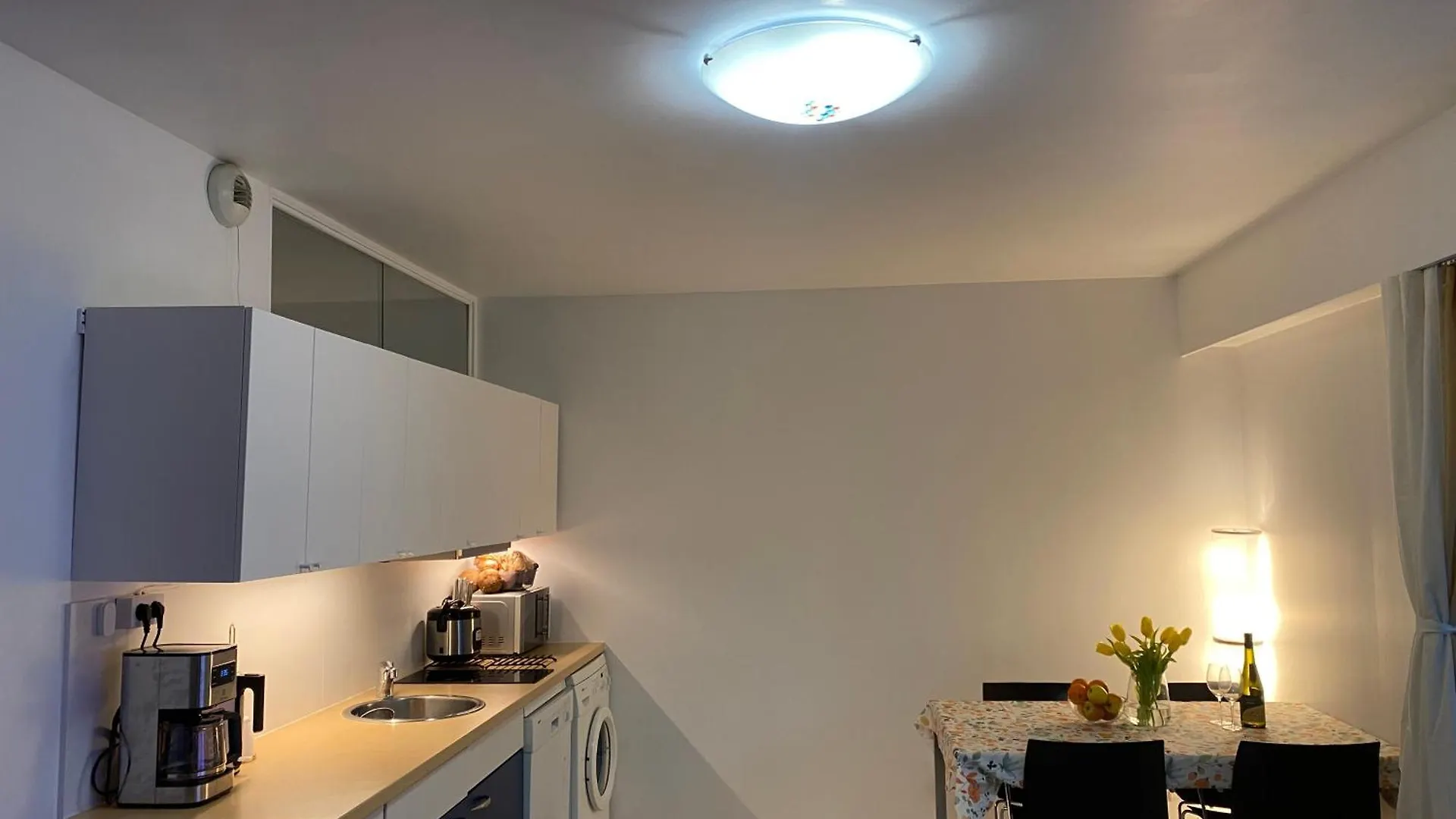 Le Grand Palais De La Mediterranee Beach Access Apartments - Top Choice In Nice 0*,  France