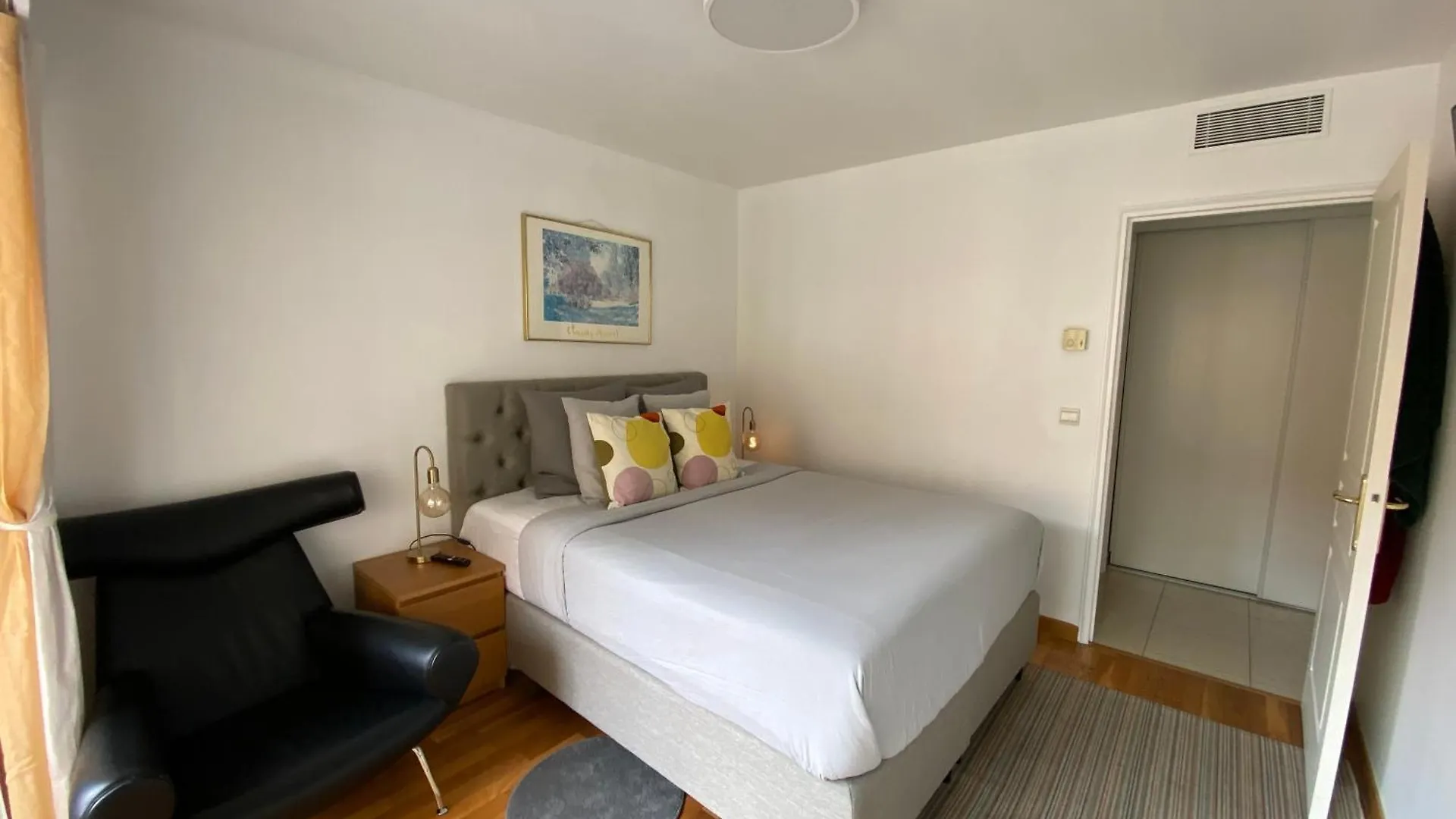 Le Grand Palais De La Mediterranee Beach Access Apartments - Top Choice In Nizza